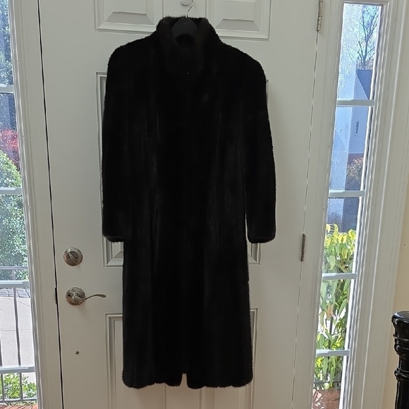 Antonovich Jackets & Blazers - Antonovich Black/Dark Brown Full Length Mink Coat. Size Medium